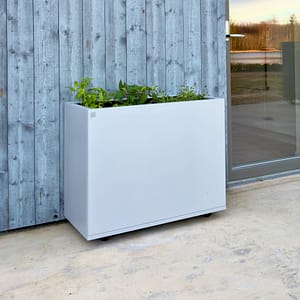 Planteringskärl, blomlåda, kvalité i grå färg. Betongkruka eller galvad industriell design. Plant Box tillverkad i Sverige.