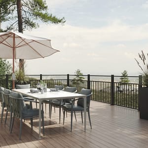 Balkongräcke som är godkänt för fallhöjd 3 meter.