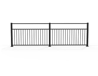 Balkongrækværk i sortlakeret aluminium.