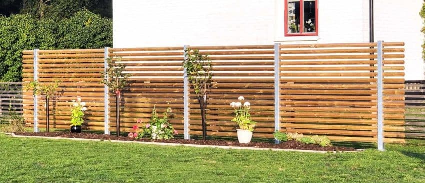 Staket i form av en avskärmning